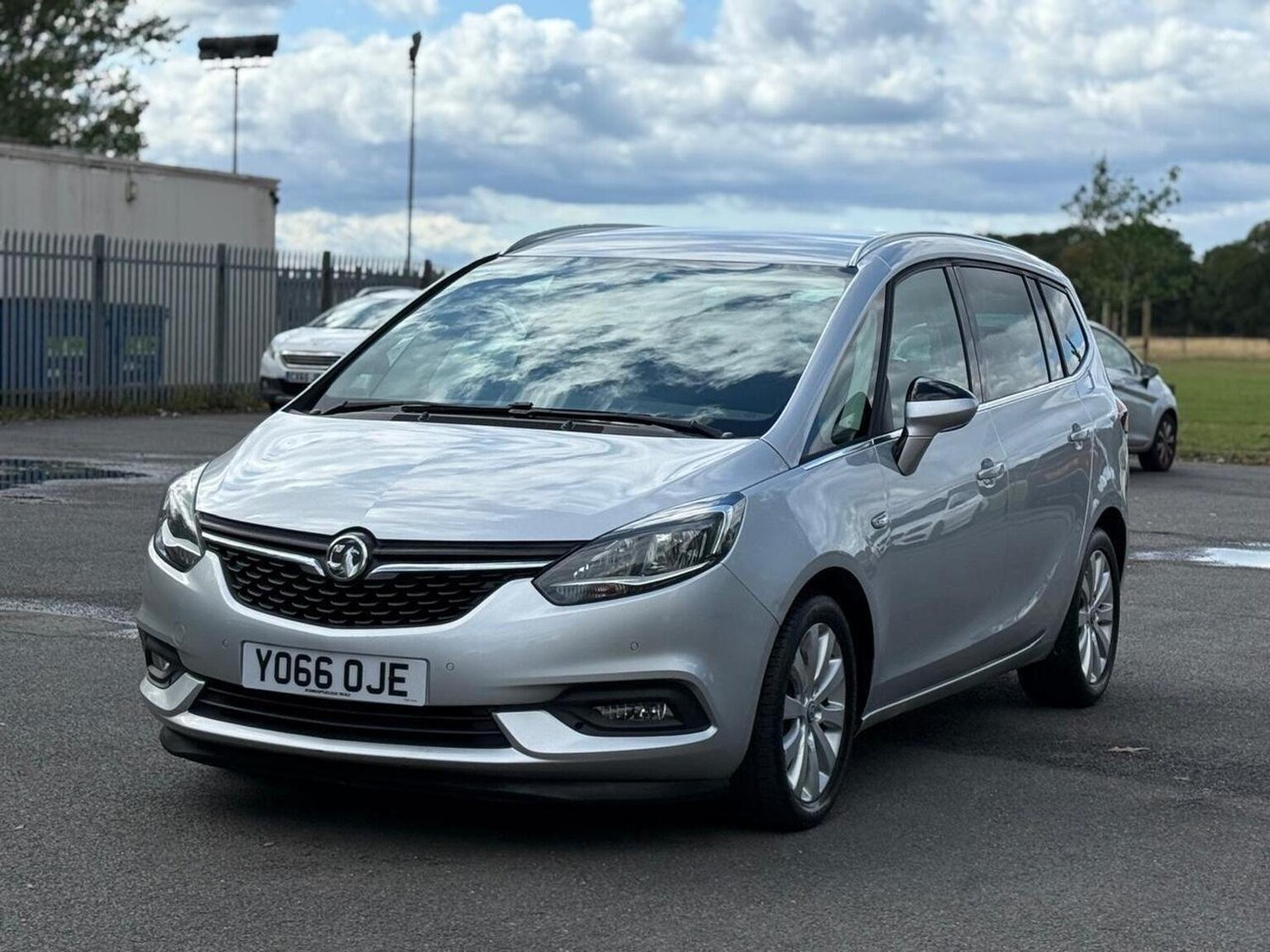 Used Vauxhall Zafira Tourer 2016 for sale - 76158427: Photo 6