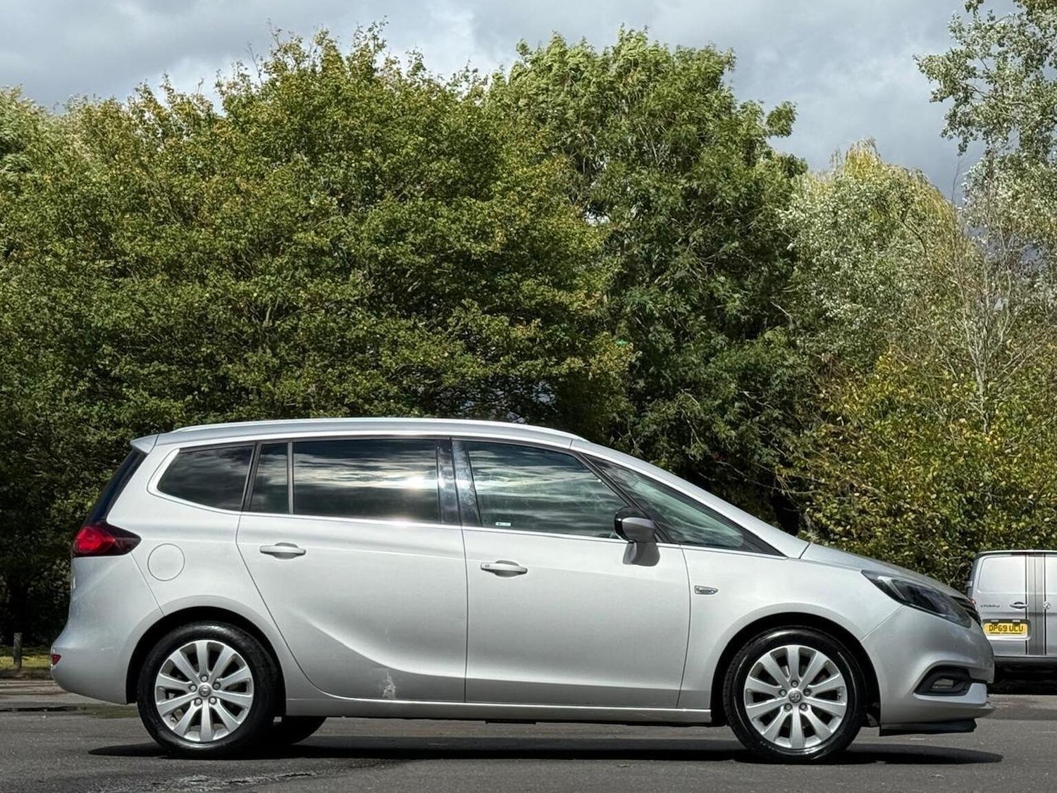 Used Vauxhall Zafira Tourer 2016 for sale - 76158427: Photo 9