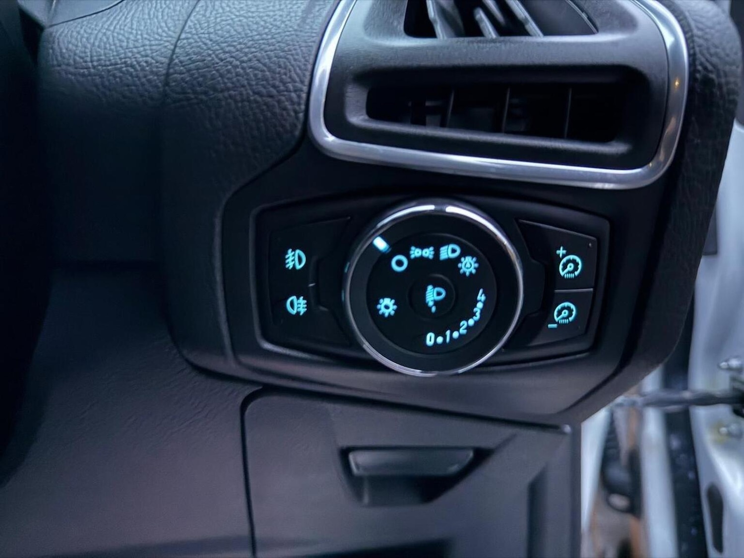 Used Ford Focus 2012 for sale - 76596568: Photo 33