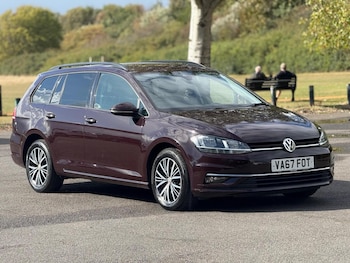 Used Volkswagen Golf 2018 for sale - 76158397: Photo
