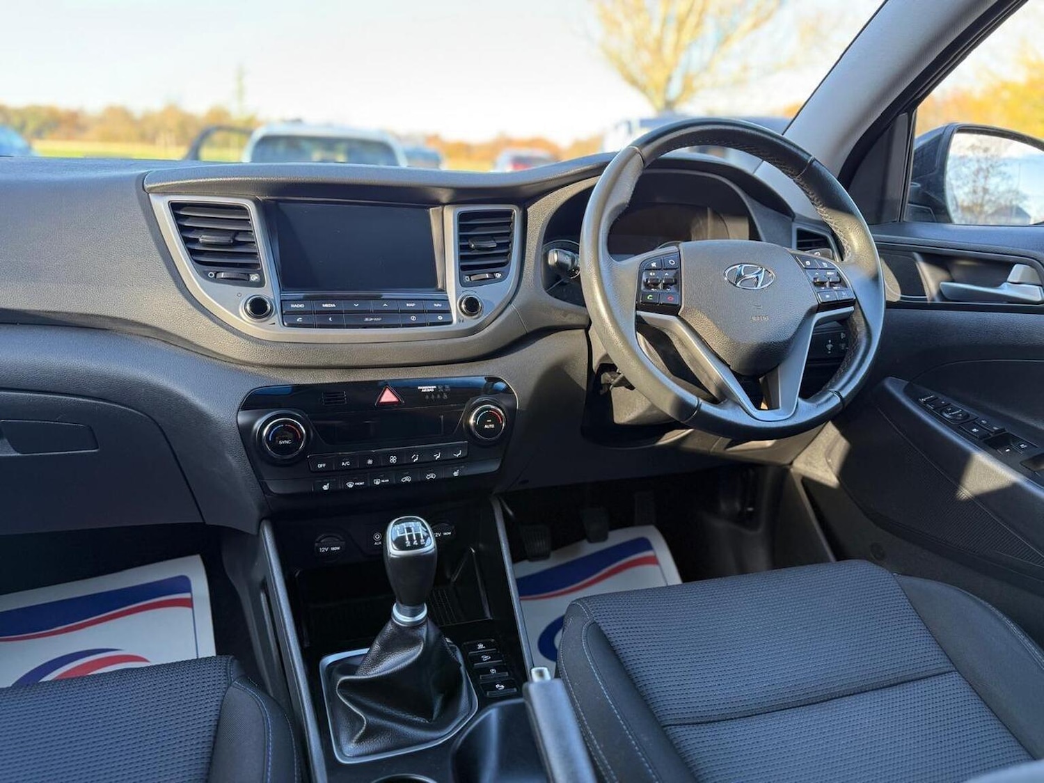 Used Hyundai TUCSON 2017 for sale - 76884902: Photo 24