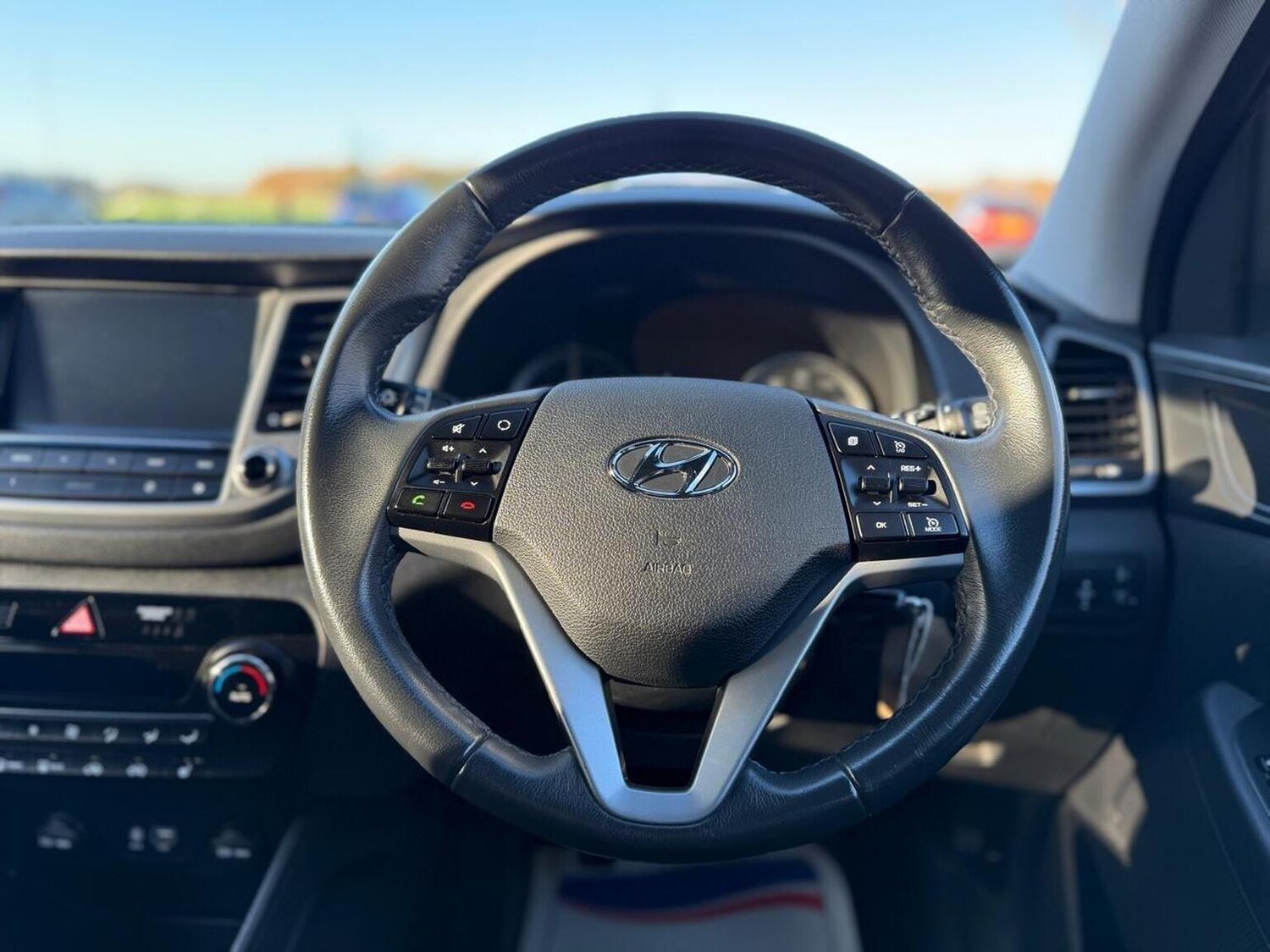 Used Hyundai TUCSON 2017 for sale - 76884902: Photo 43