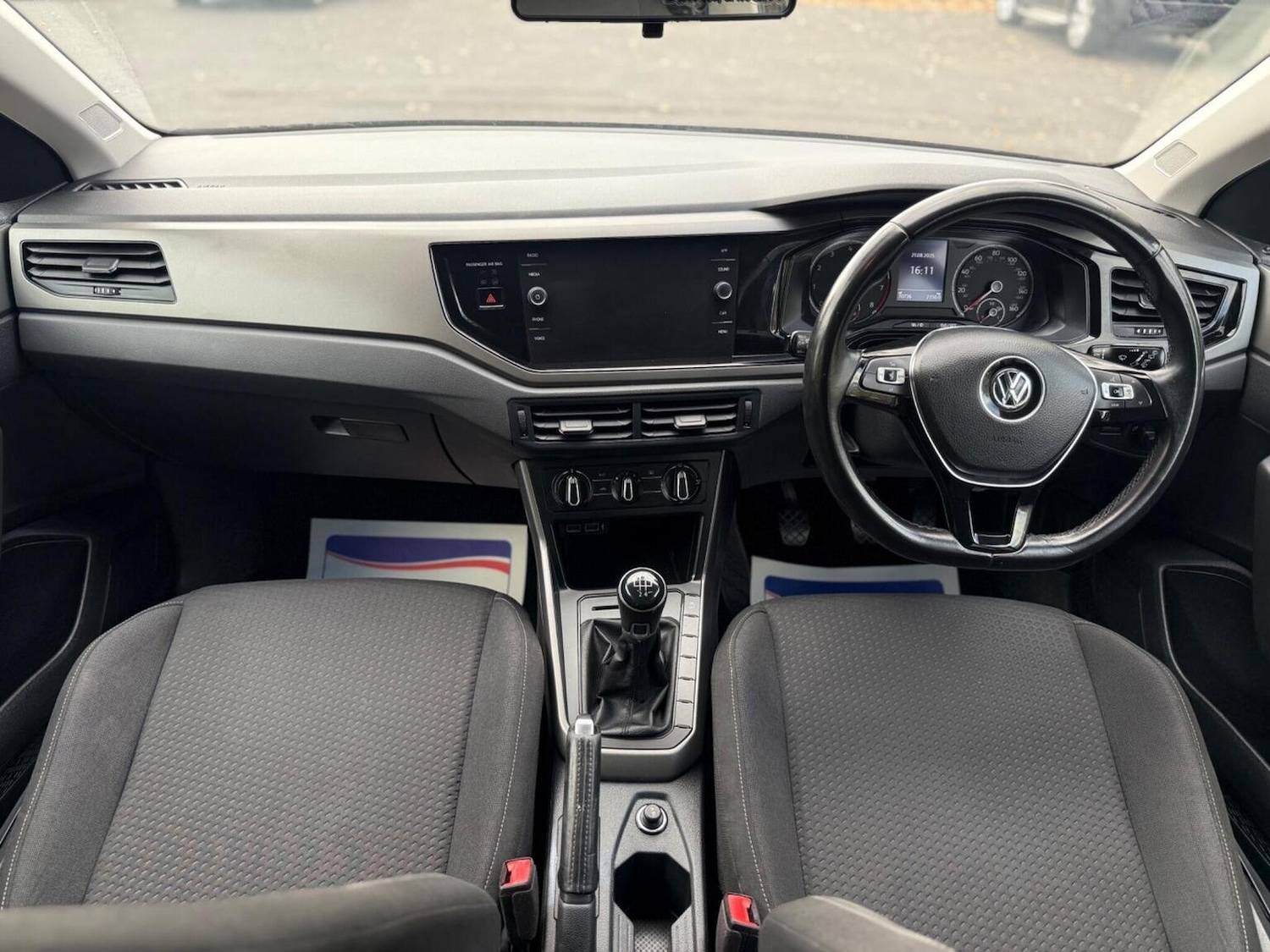 Used Volkswagen Polo 2018 for sale - 76158432: Photo 2
