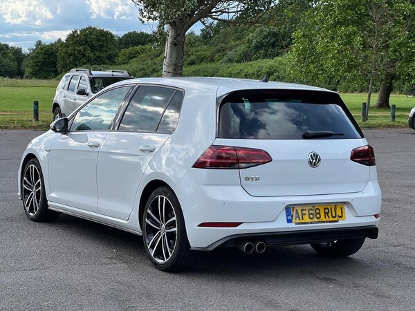 Used Volkswagen Golf 2018 for sale - 76158398: Photo 17