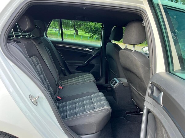 Used Volkswagen Golf 2018 for sale - 76158398: Photo 29