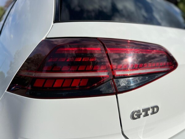 Used Volkswagen Golf 2018 for sale - 76158398: Photo 45