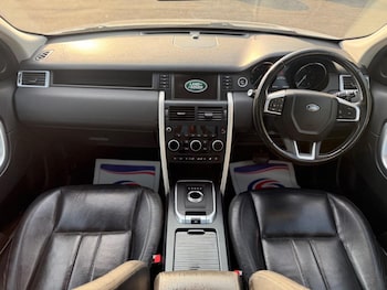 Used Land Rover Discovery Sport 2017 for sale - 76158425: Photo