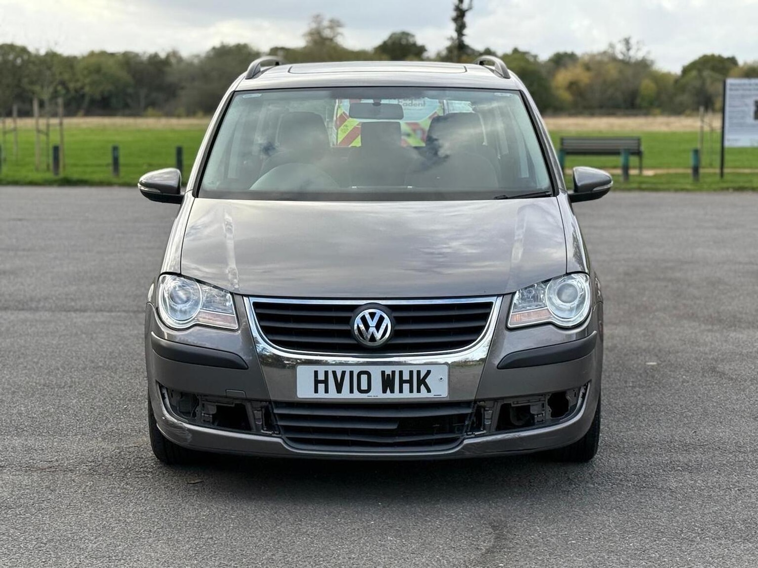 Used Volkswagen Touran 2010 for sale - 76439841: Photo 11