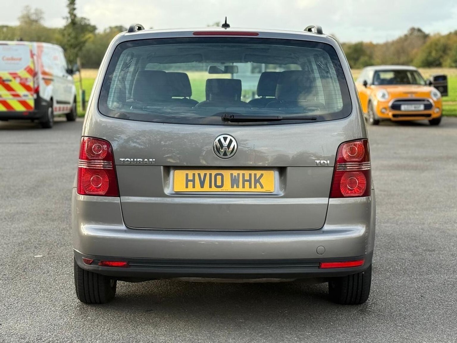 Used Volkswagen Touran 2010 for sale - 76439841: Photo 12