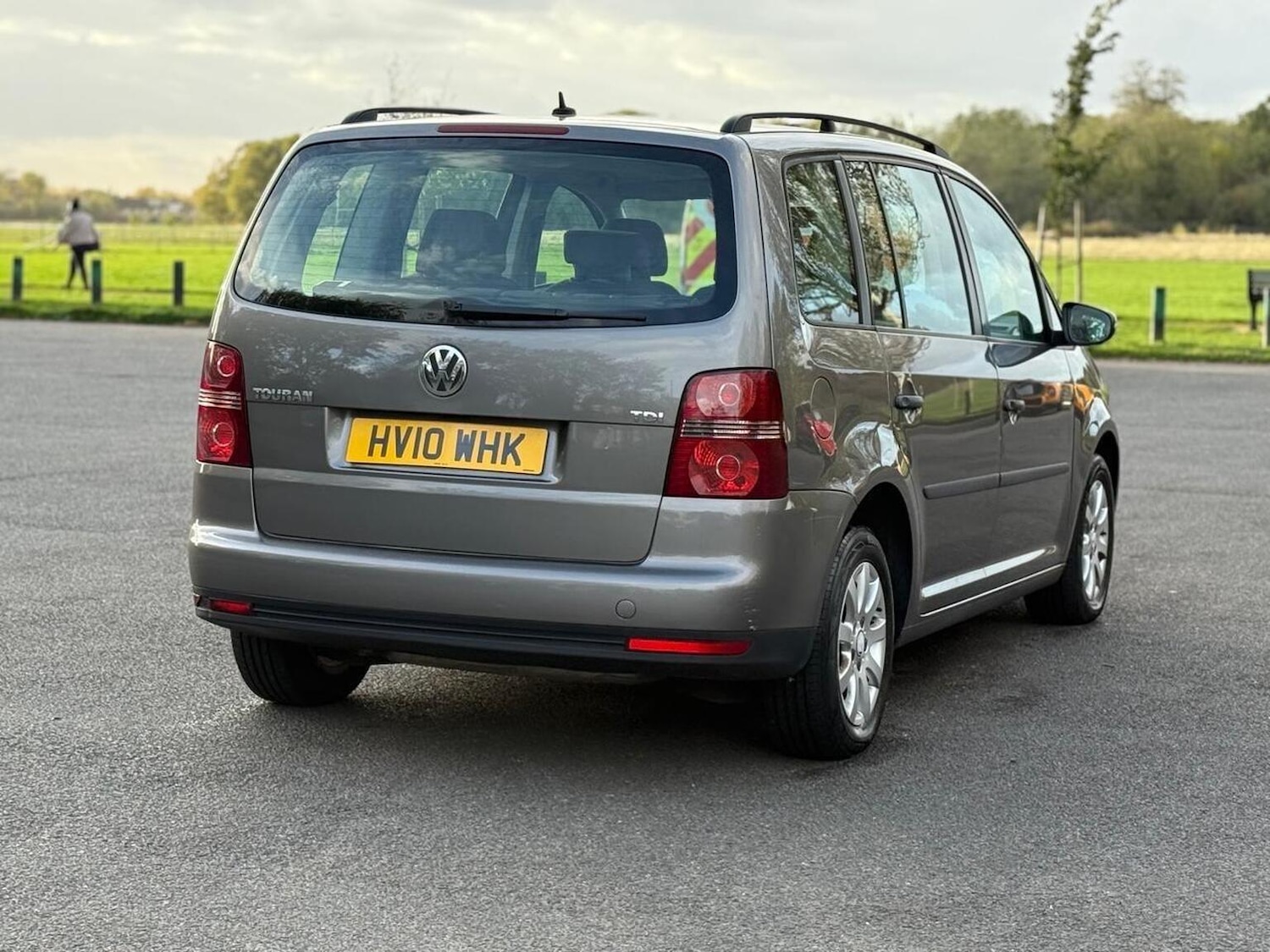 Used Volkswagen Touran 2010 for sale - 76439841: Photo 15