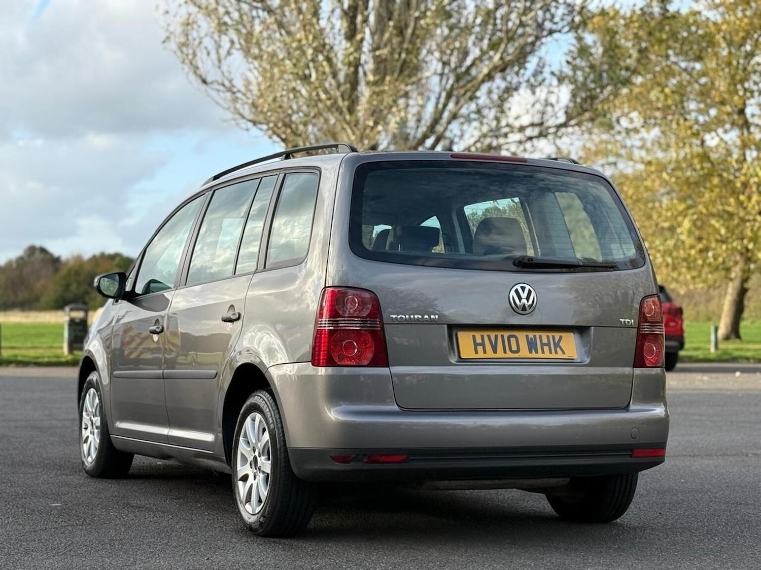 Used Volkswagen Touran 2010 for sale - 76439841: Photo 16
