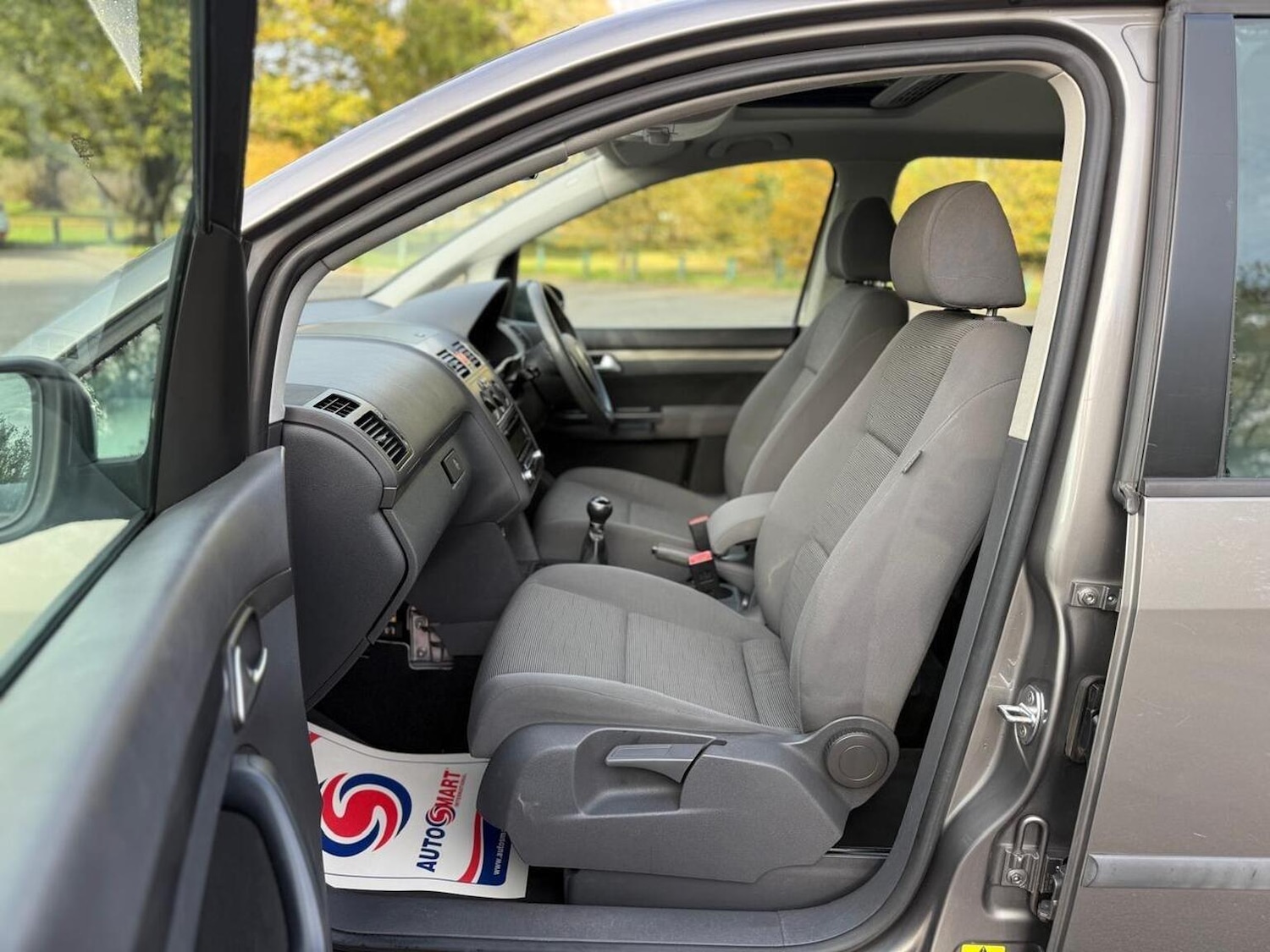 Used Volkswagen Touran 2010 for sale - 76439841: Photo 26