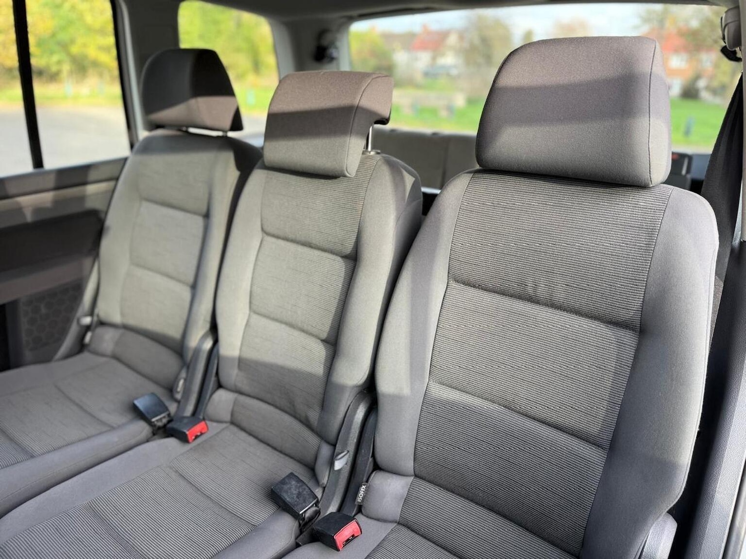 Used Volkswagen Touran 2010 for sale - 76439841: Photo 34