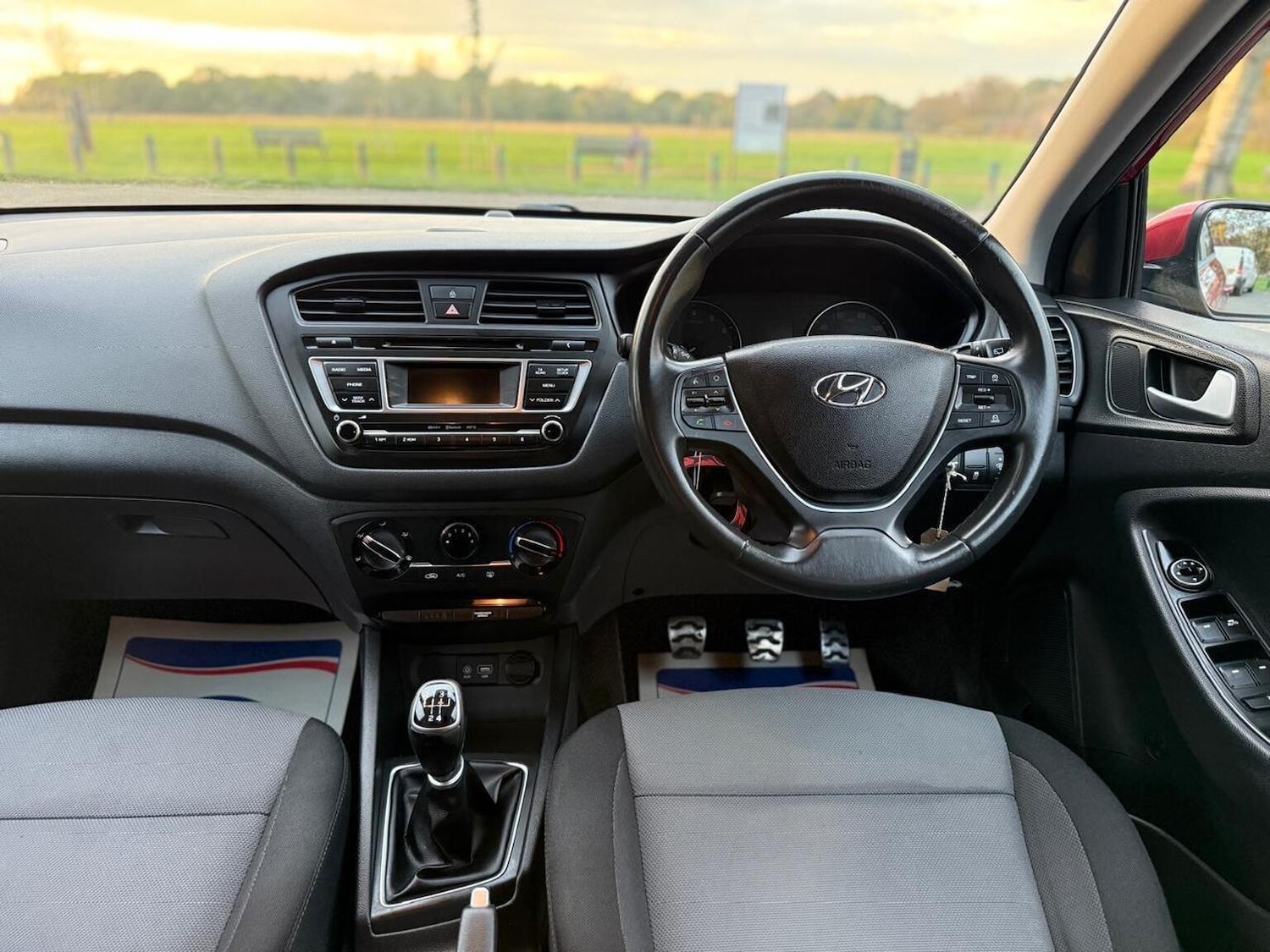 Used Hyundai i20 2017 for sale - 76439974: Photo 2