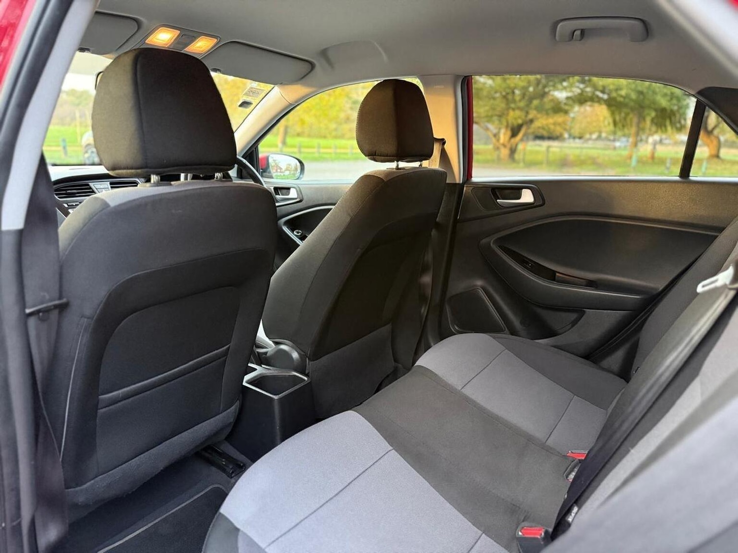 Used Hyundai i20 2017 for sale - 76439974: Photo 33