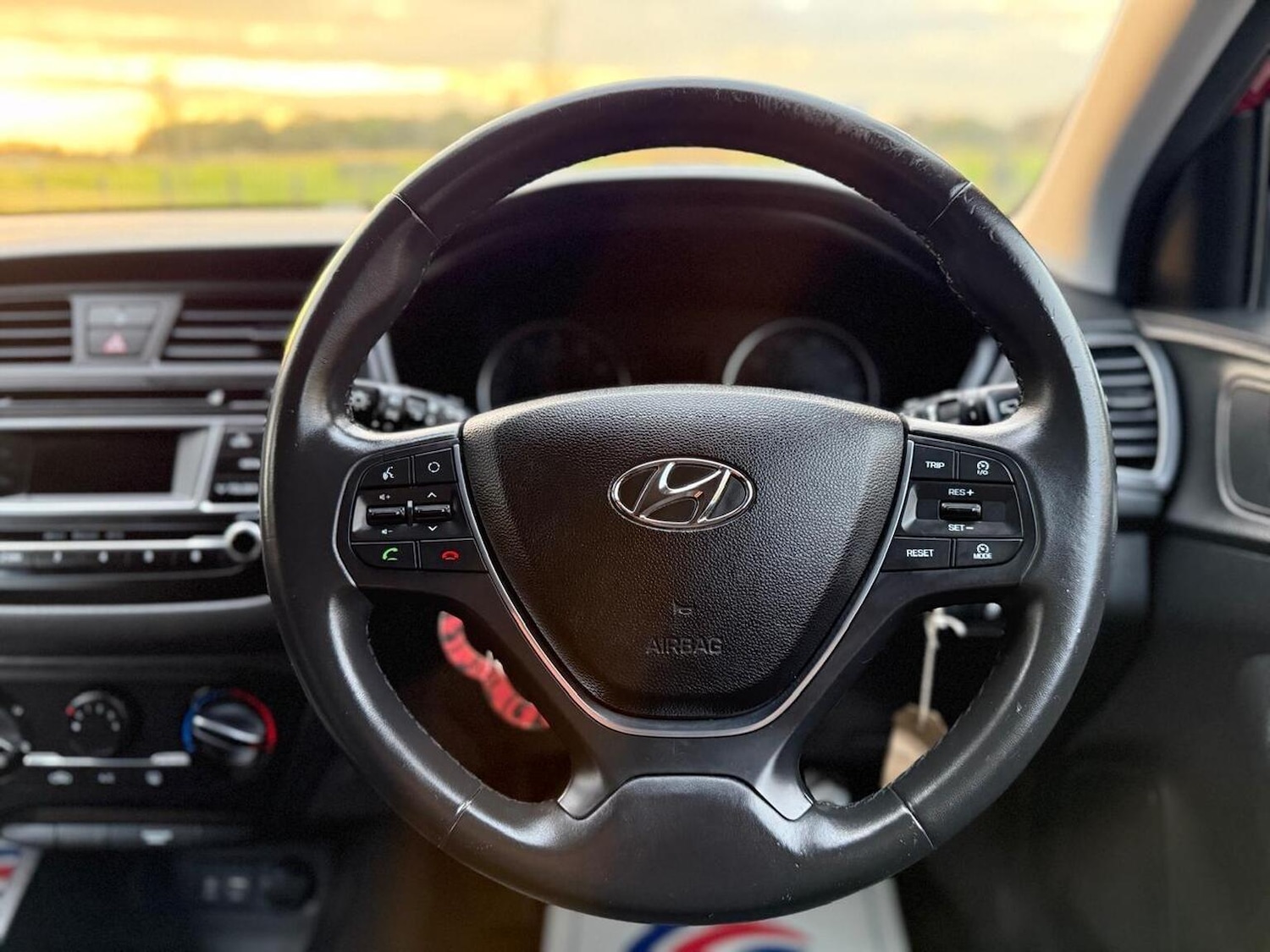 Used Hyundai i20 2017 for sale - 76439974: Photo 38