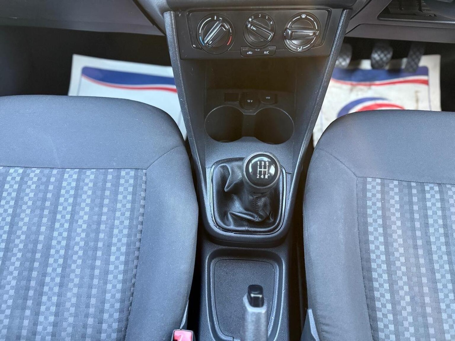 Used Volkswagen Polo 2015 for sale - 76198251: Photo 24