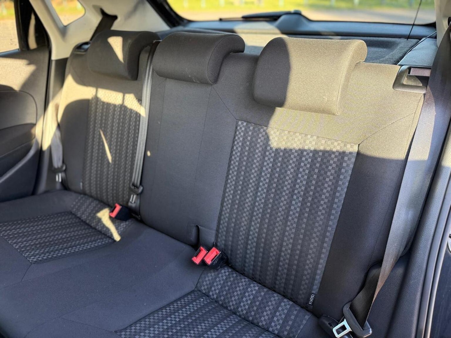 Used Volkswagen Polo 2015 for sale - 76198251: Photo 28