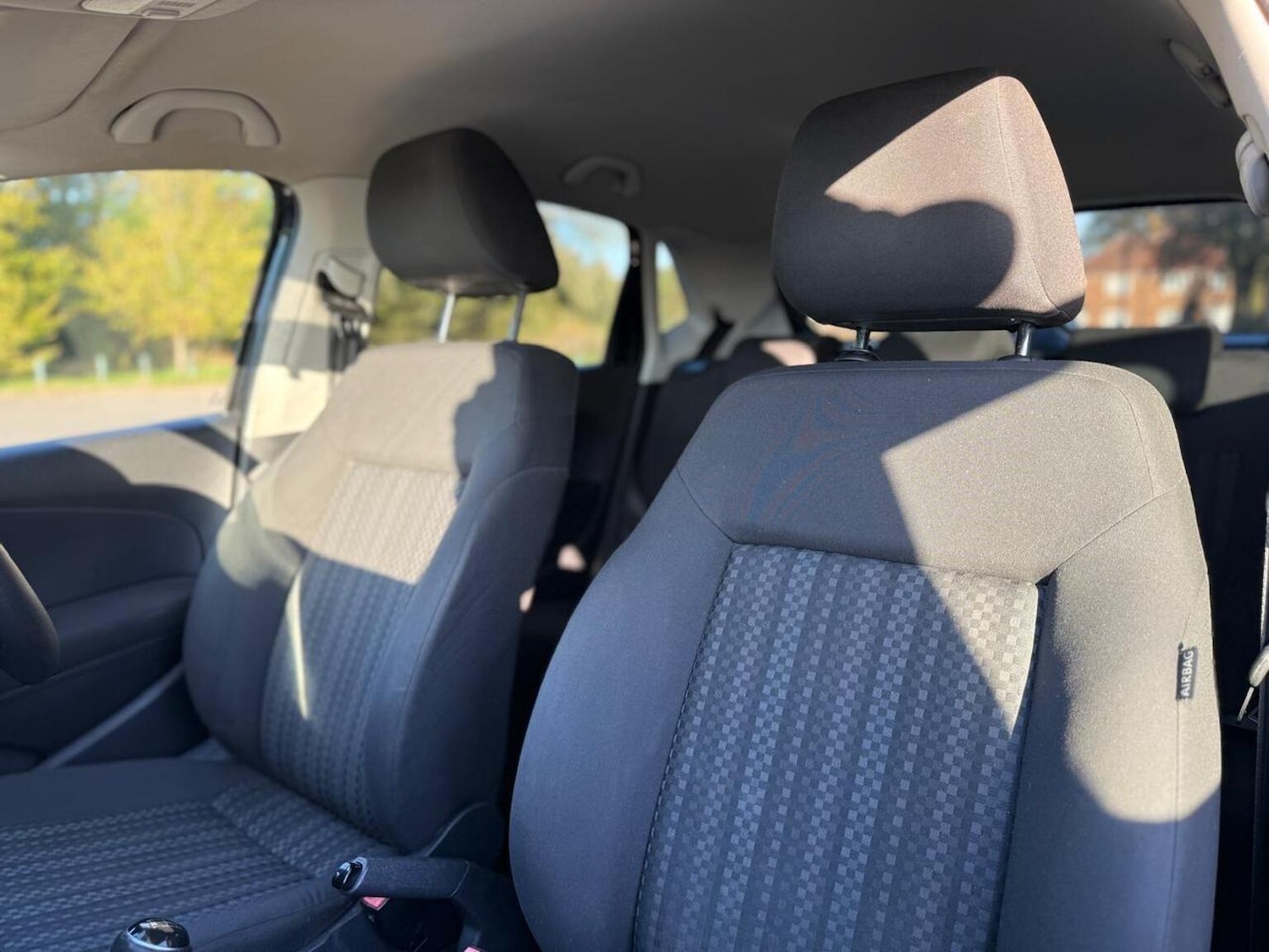 Used Volkswagen Polo 2015 for sale - 76198251: Photo 44