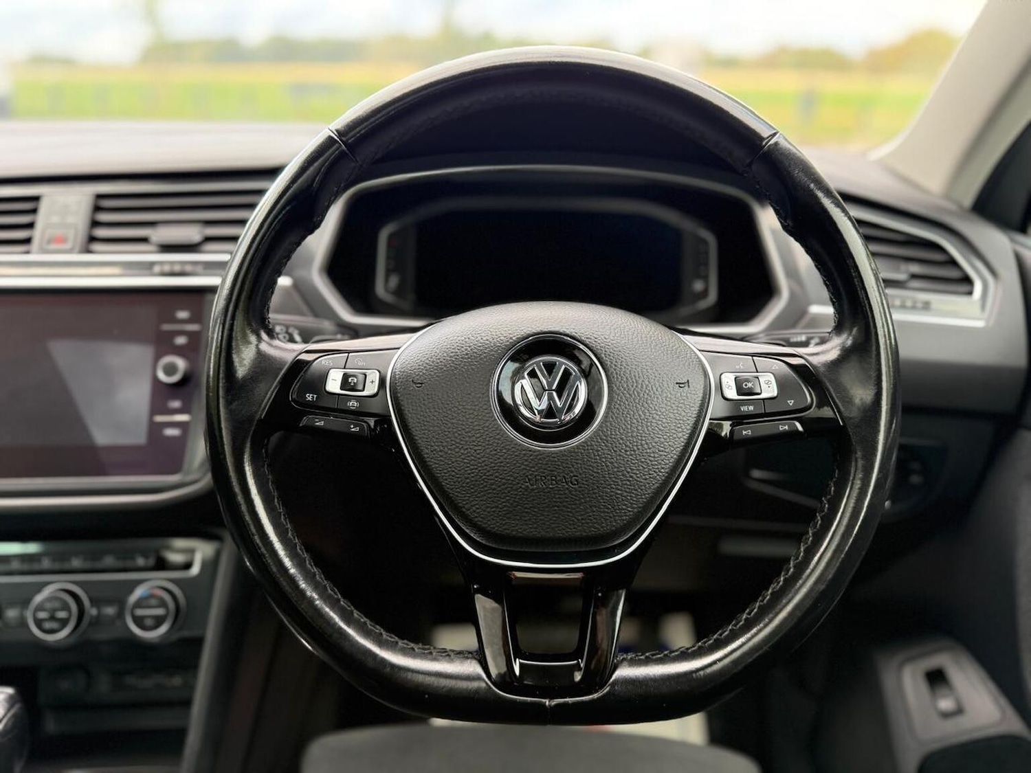 Used Volkswagen Tiguan 2019 for sale - 76158410: Photo 29