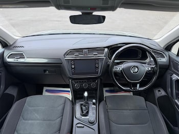 Used Volkswagen Tiguan 2019 for sale - 76158410: Photo 2