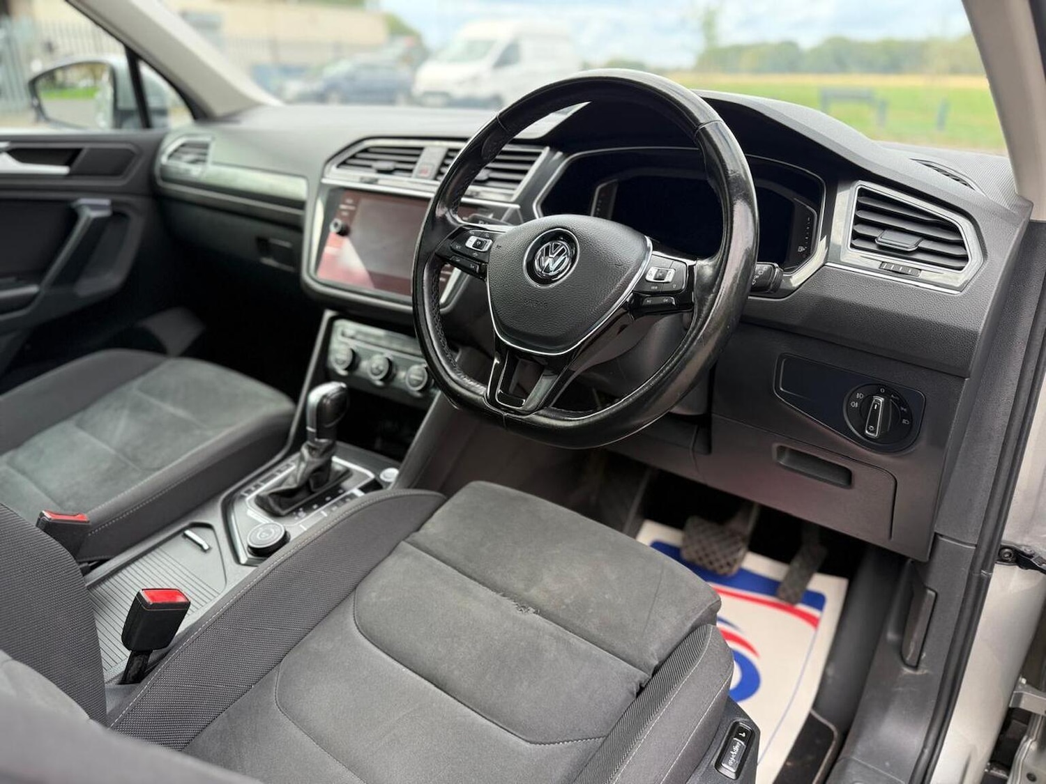 Used Volkswagen Tiguan 2019 for sale - 76158410: Photo 31