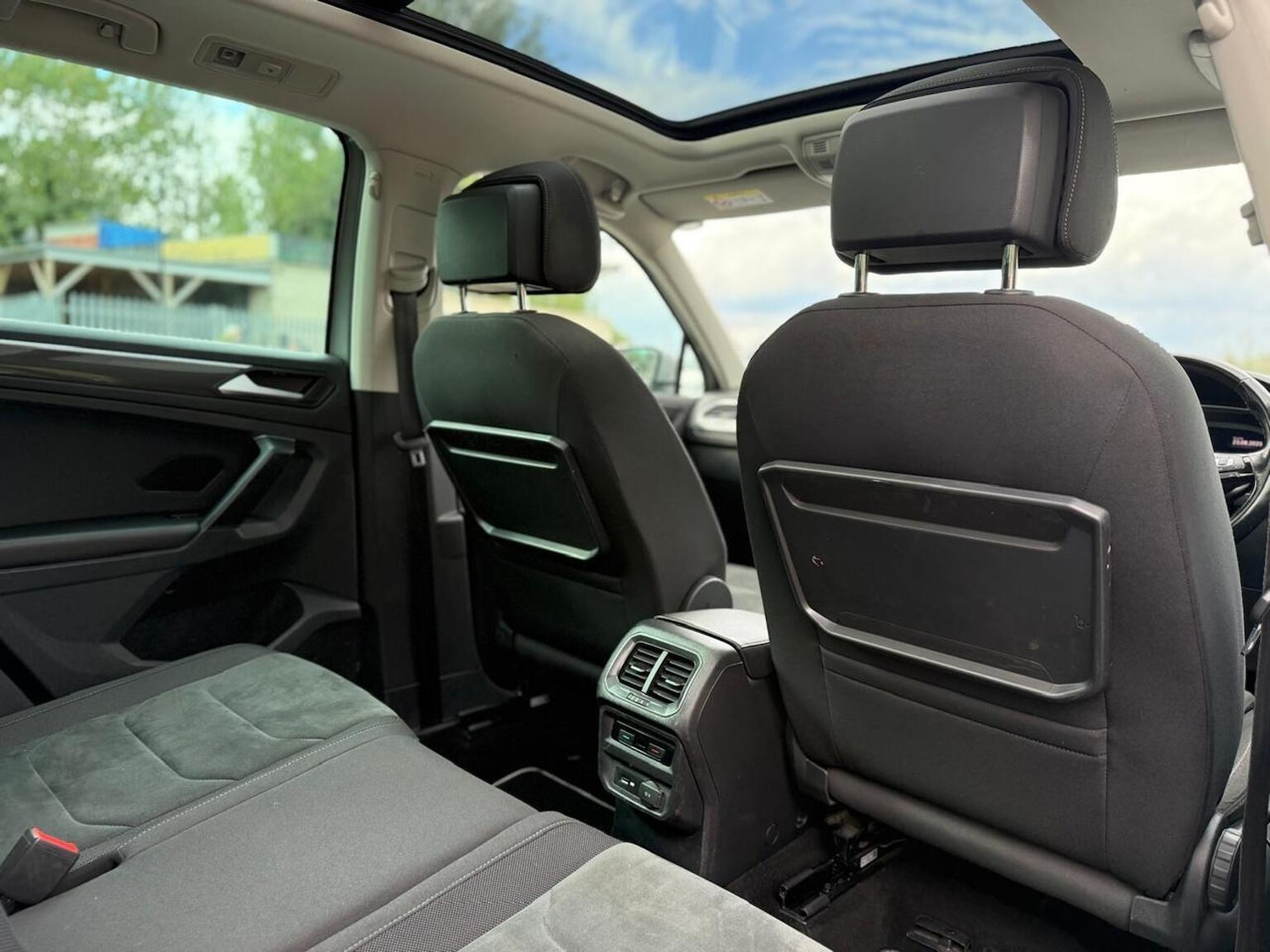 Used Volkswagen Tiguan 2019 for sale - 76158410: Photo 42