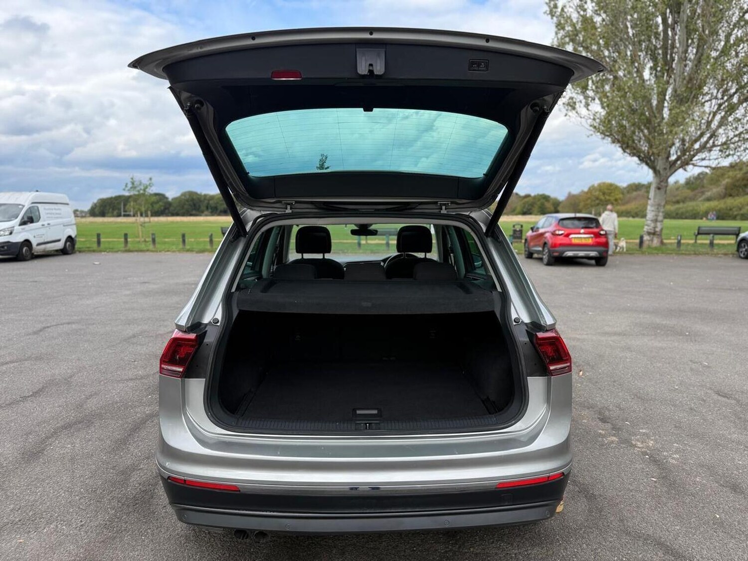 Used Volkswagen Tiguan 2019 for sale - 76158410: Photo 44