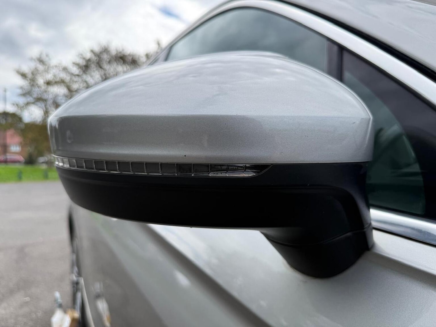 Used Volkswagen Tiguan 2019 for sale - 76158410: Photo 51