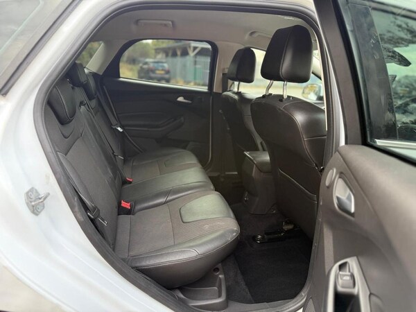 Used Ford Focus 2013 for sale - 76158405: Photo 35