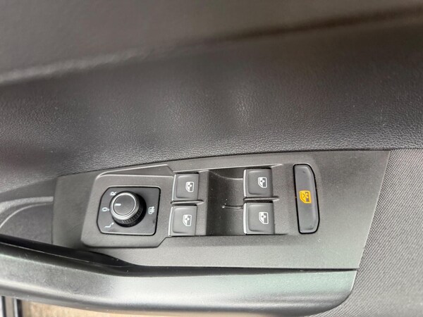Used Volkswagen Polo 2018 for sale - 76211927: Photo 29