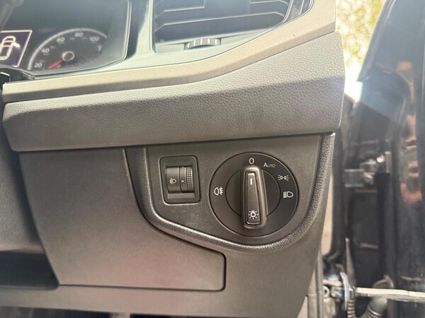 Used Volkswagen Polo 2018 for sale - 76211927: Photo 30