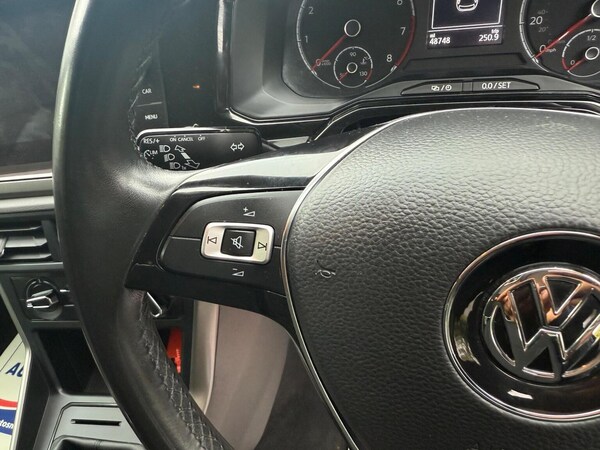 Used Volkswagen Polo 2018 for sale - 76211927: Photo 31