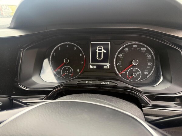 Used Volkswagen Polo 2018 for sale - 76211927: Photo 34