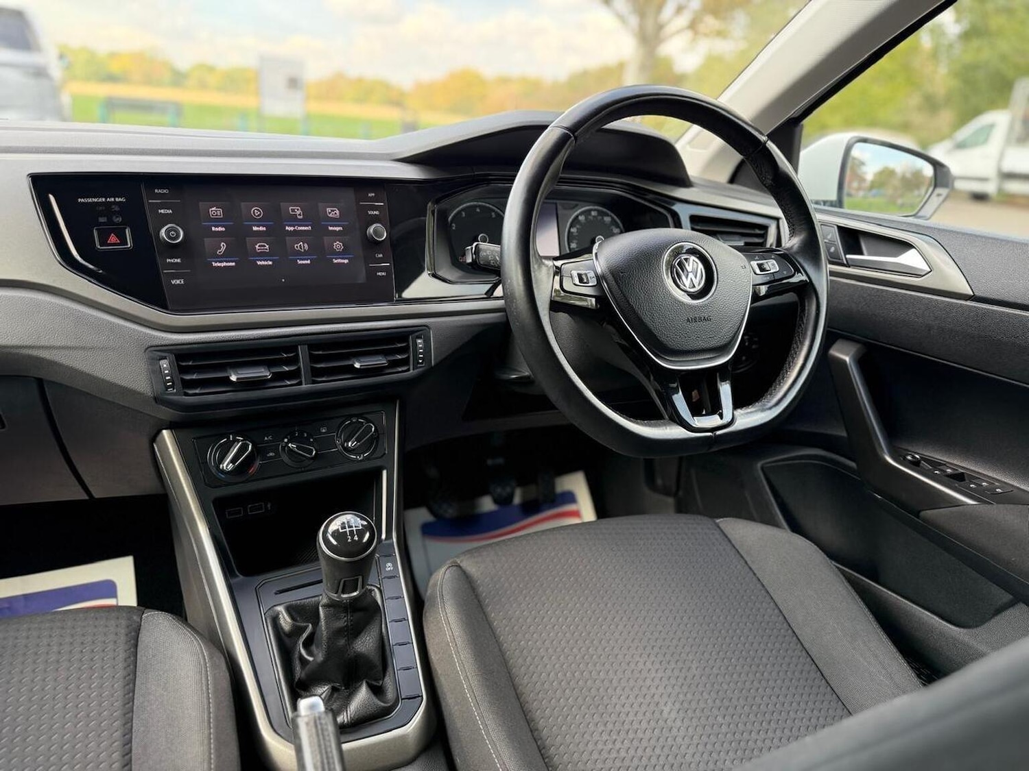 Used Volkswagen Polo 2018 for sale - 76174031: Photo 26