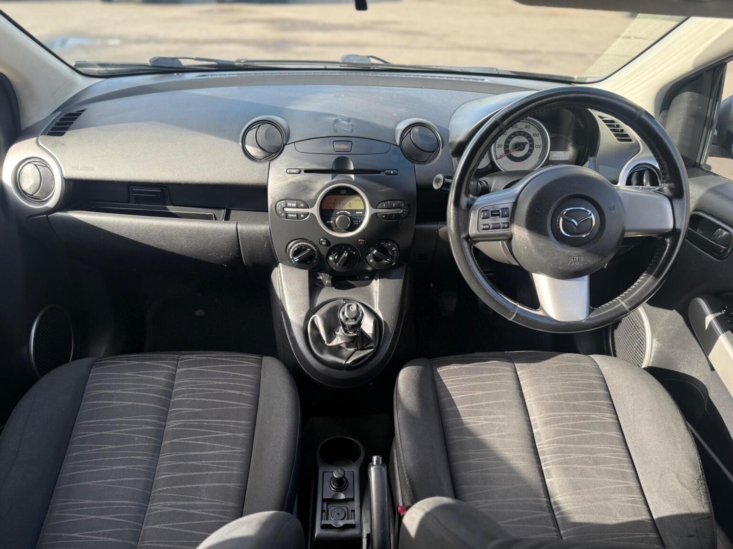 Used Mazda Mazda2 2008 for sale - 76439894: Photo 2