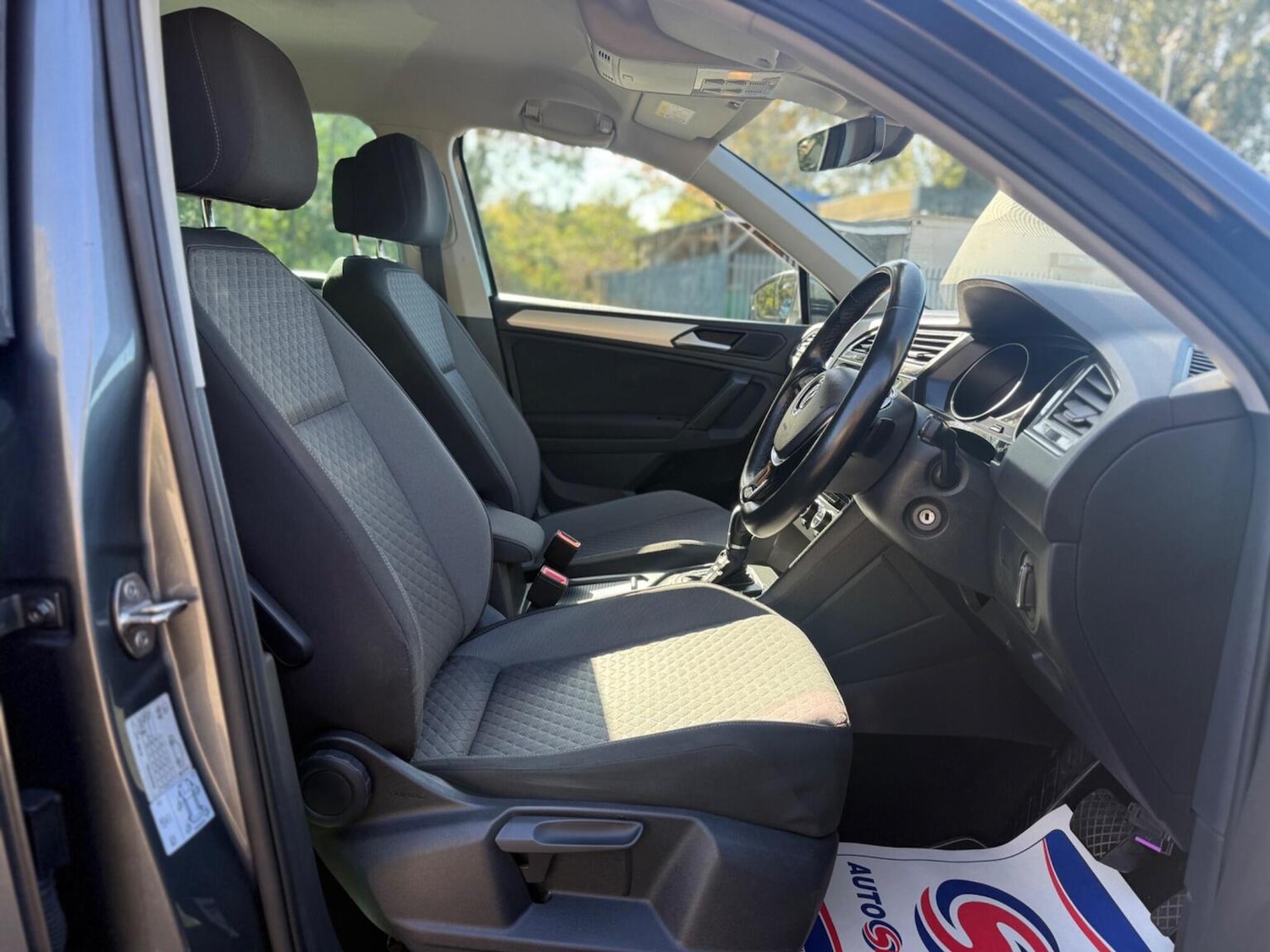 Used Volkswagen Tiguan 2018 for sale - 76198149: Photo 24