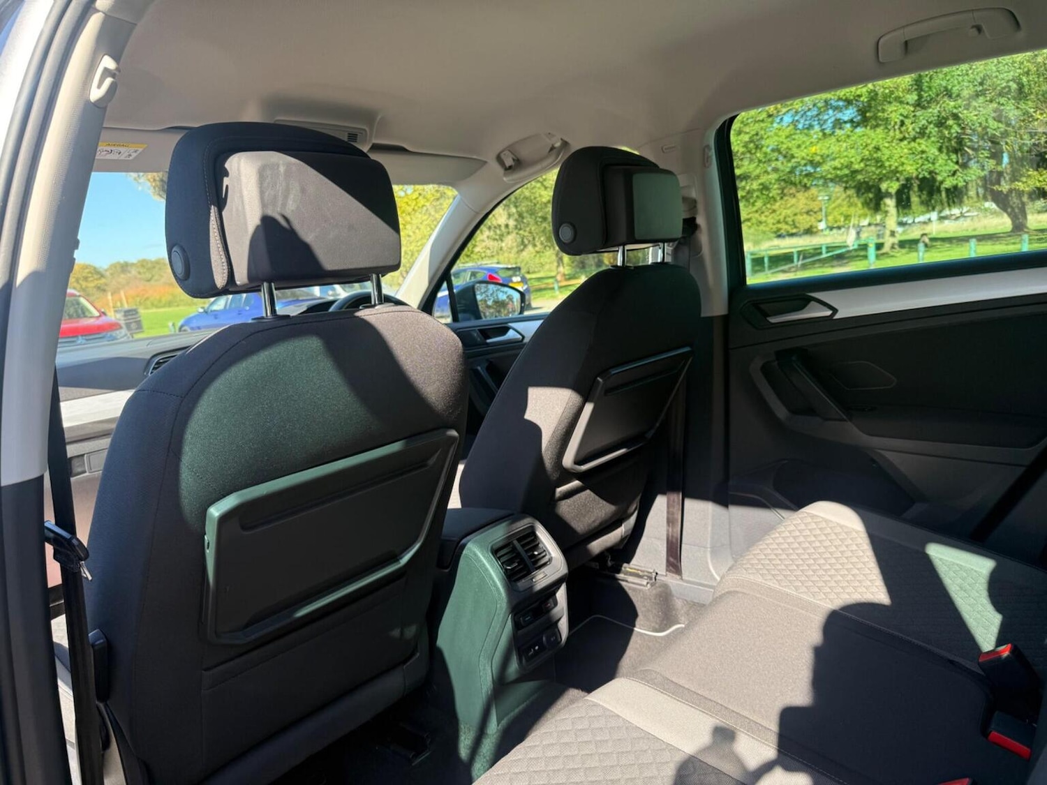 Used Volkswagen Tiguan 2018 for sale - 76198149: Photo 32