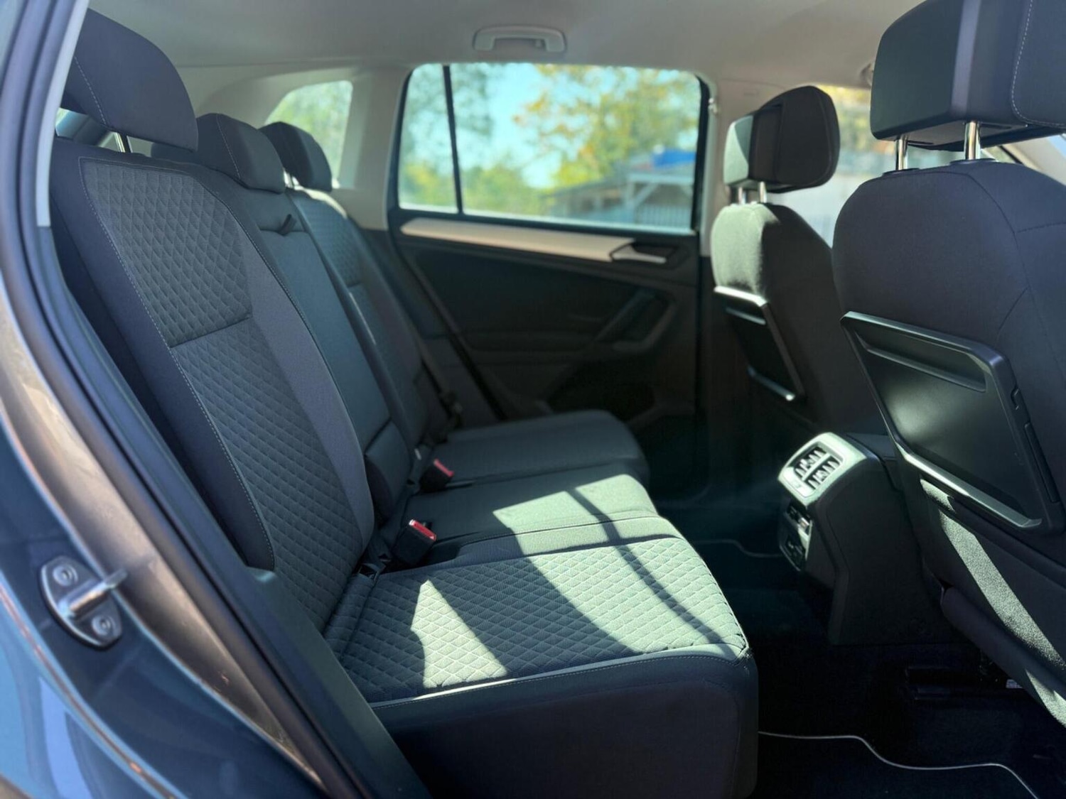 Used Volkswagen Tiguan 2018 for sale - 76198149: Photo 33