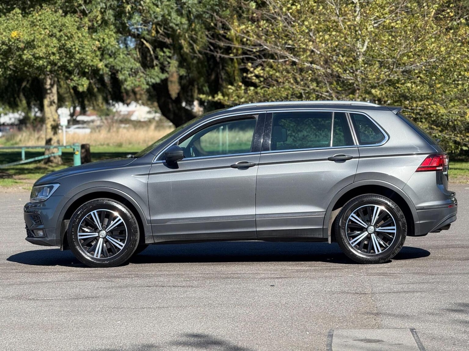 Used Volkswagen Tiguan 2018 for sale - 76198149: Photo 8