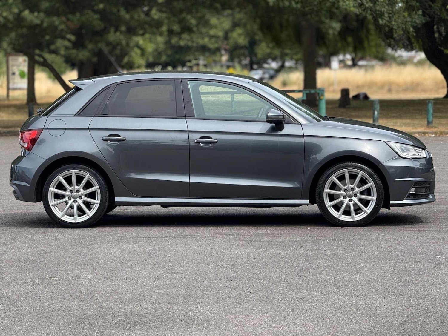 Used Audi A1 2017 for sale - 76158422: Photo 8