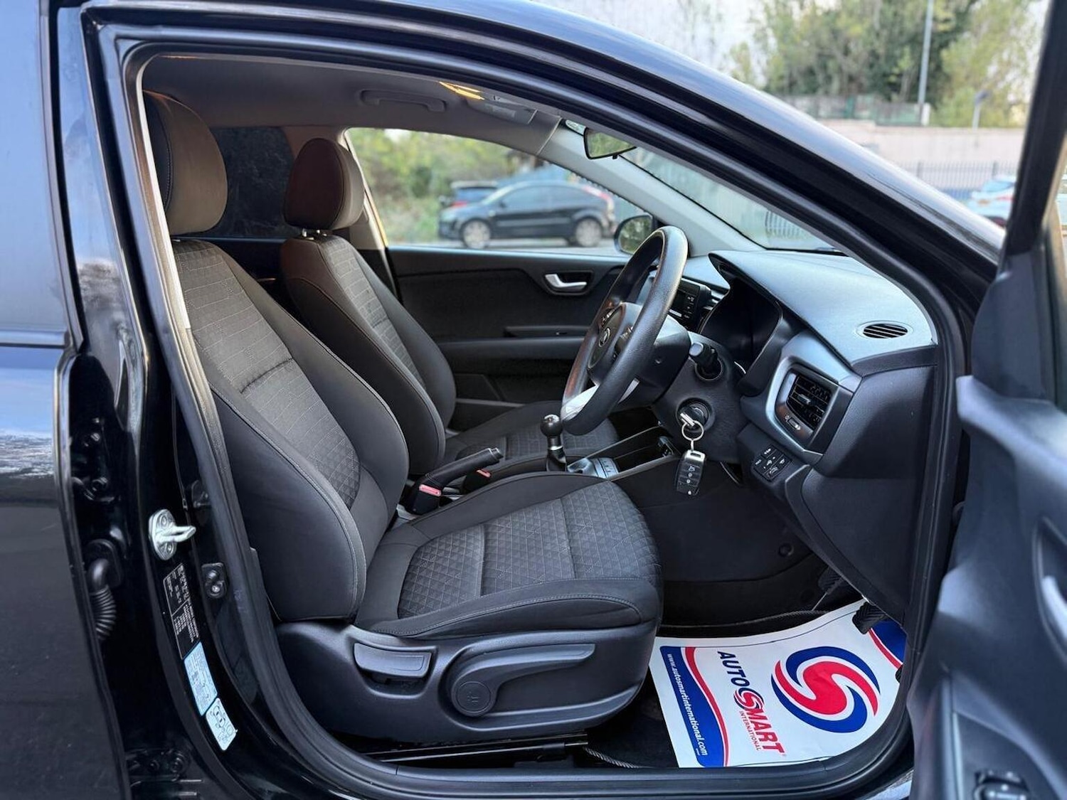 Used Kia Rio 2017 for sale - 76439916: Photo 29