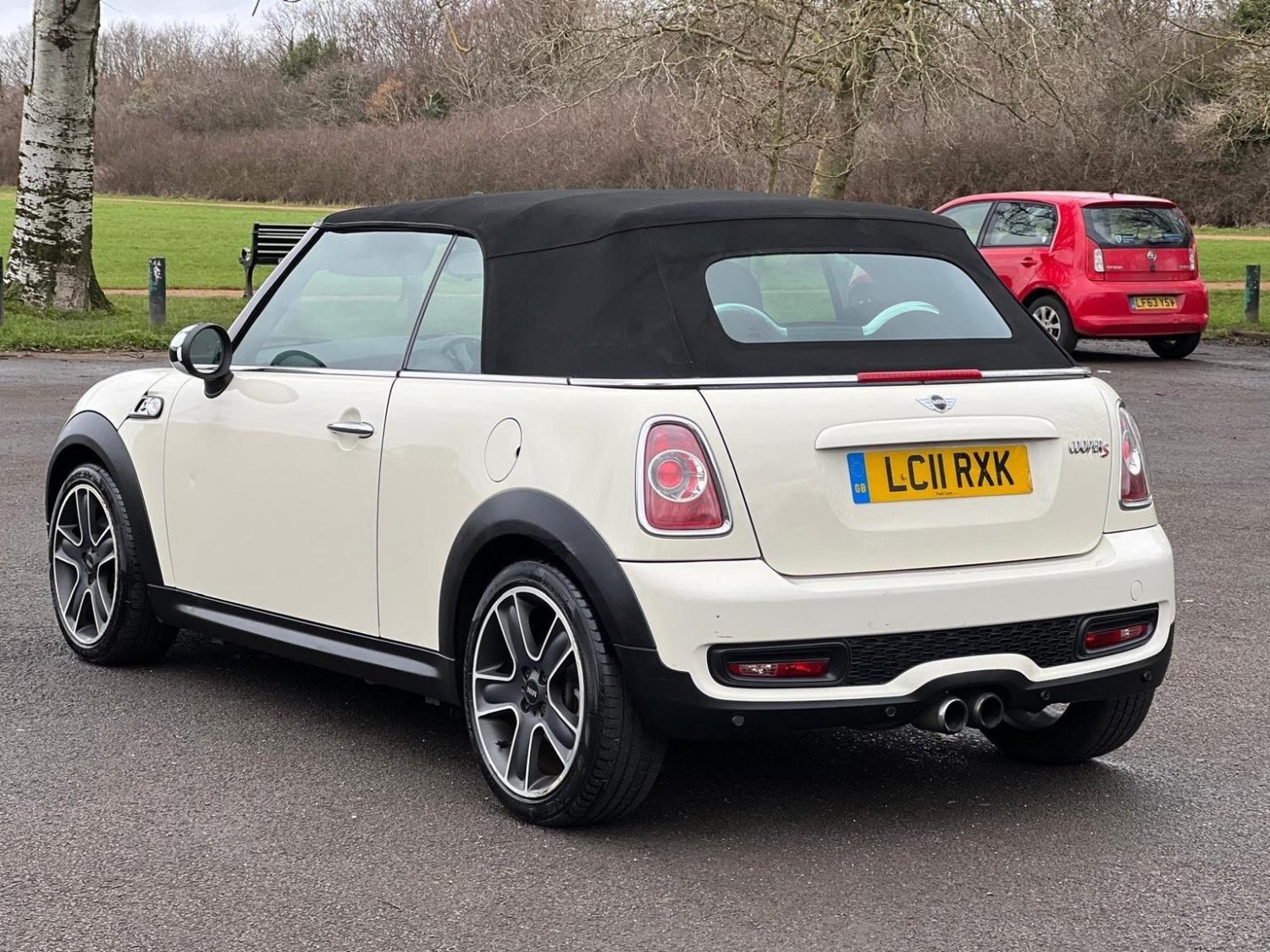 Used MINI Convertible 2011 for sale - 76158407: Photo 11
