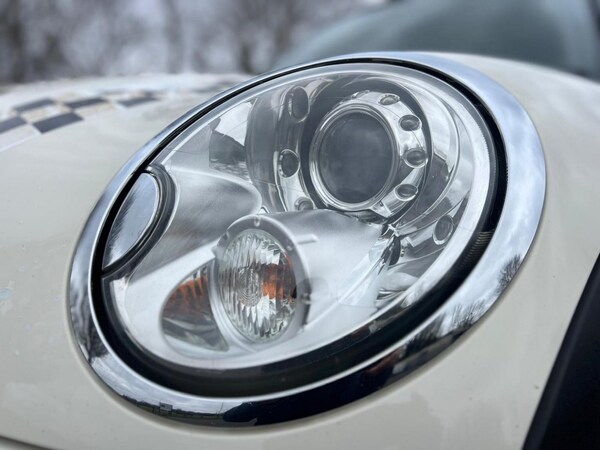 Used MINI Convertible 2011 for sale - 76158407: Photo 18