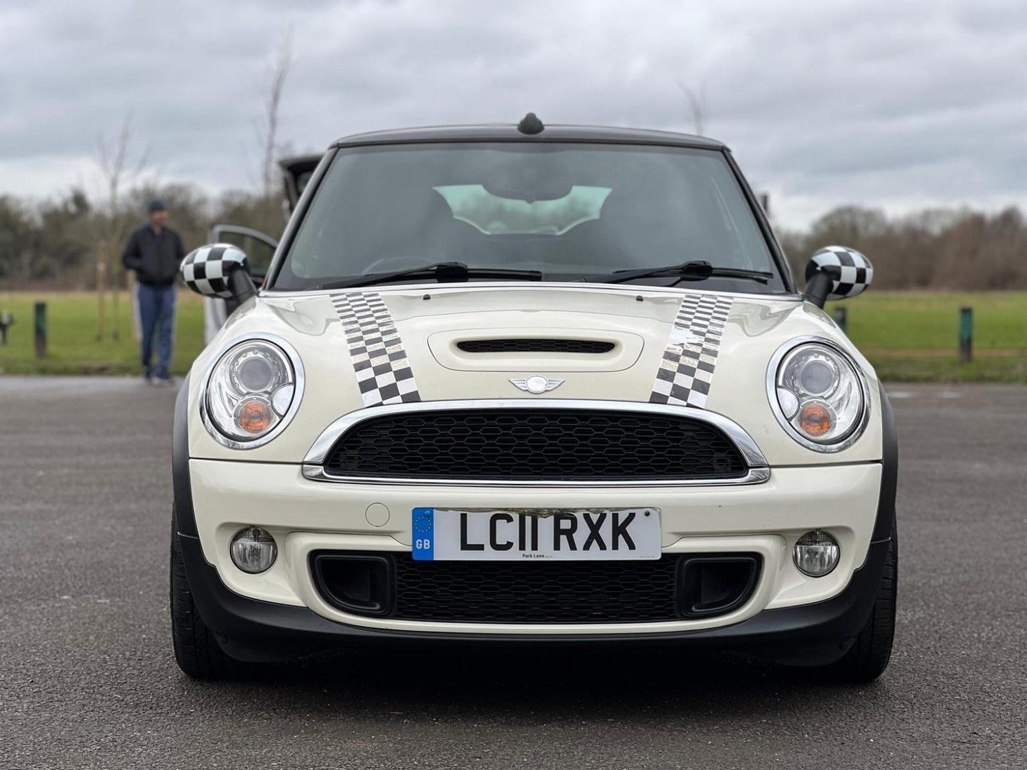 Used MINI Convertible 2011 for sale - 76158407: Photo 8
