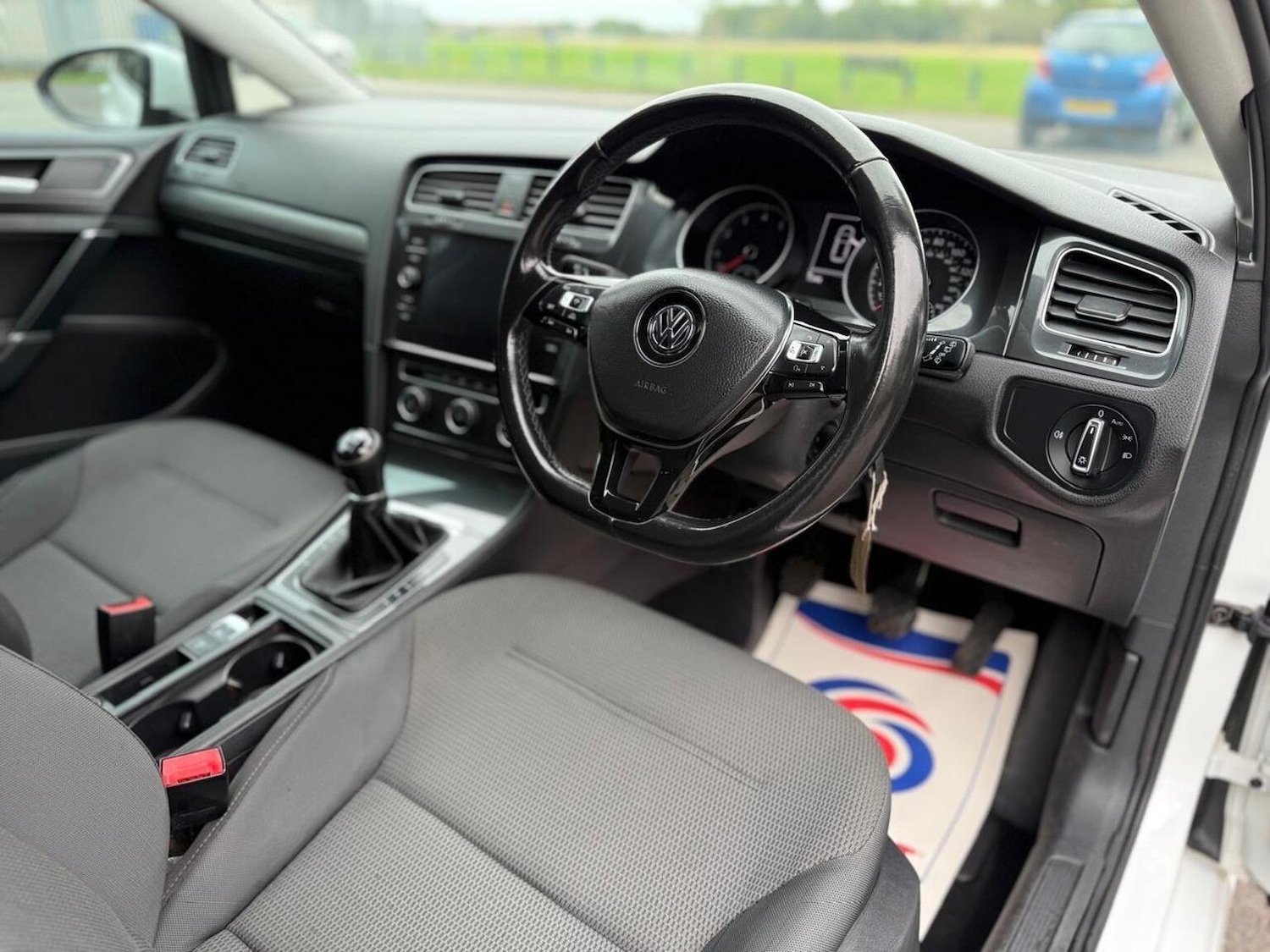 Used Volkswagen Golf 2018 for sale - 76158434: Photo 29