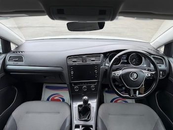 Used Volkswagen Golf 2018 for sale - 76158434: Photo