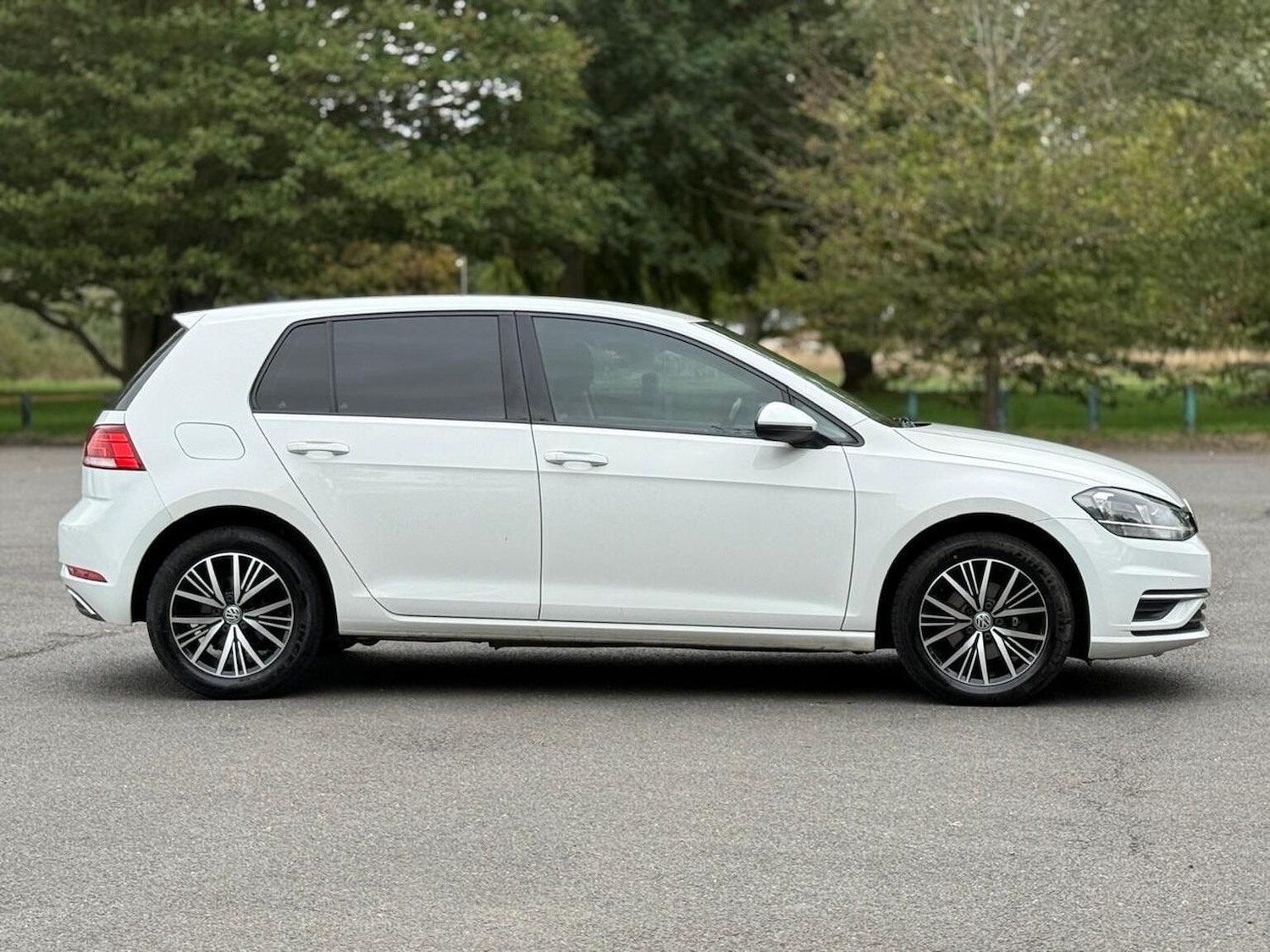 Used Volkswagen Golf 2018 for sale - 76158434: Photo 8