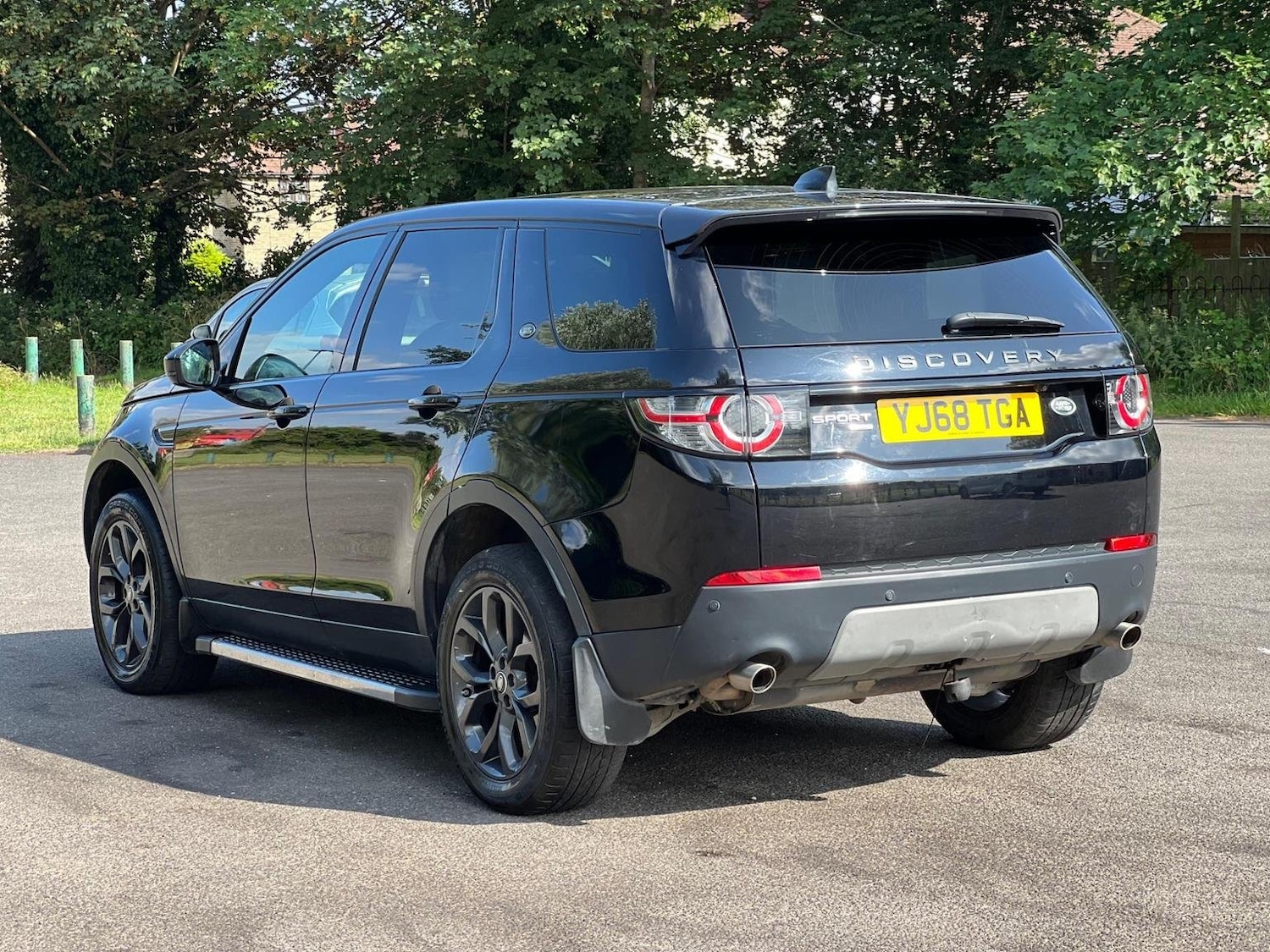 Used Land Rover Discovery Sport 2019 for sale - 76170428: Photo 11