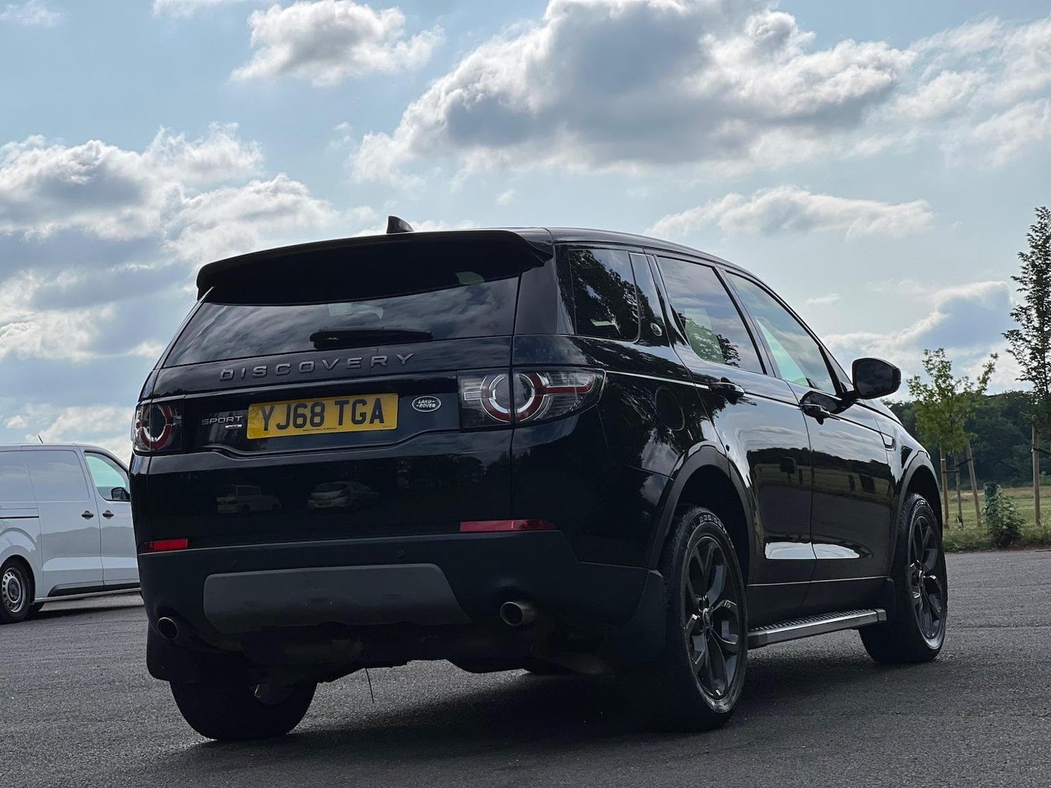 Used Land Rover Discovery Sport 2019 for sale - 76170428: Photo 23